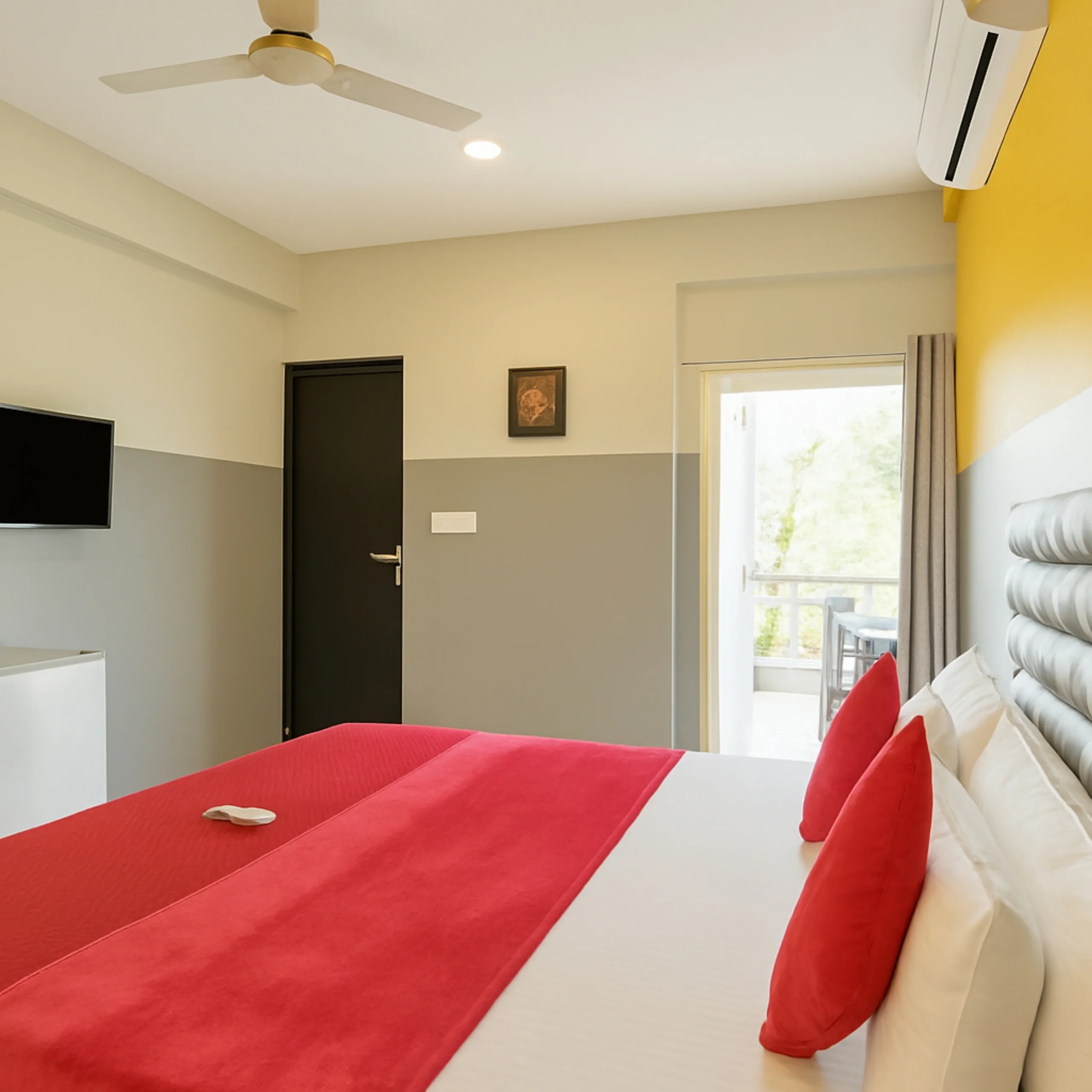 Plaza Room